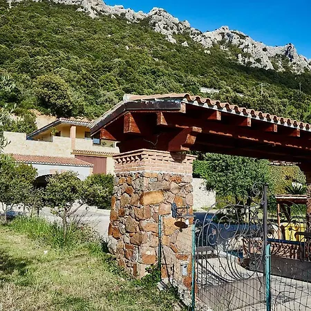 Casa Piredda Icore Iun P2102 Bed & Breakfast *